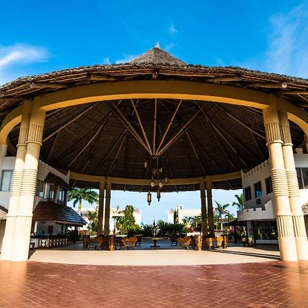 Royal Zanzibar Beach Resort Nungwi Esterno foto