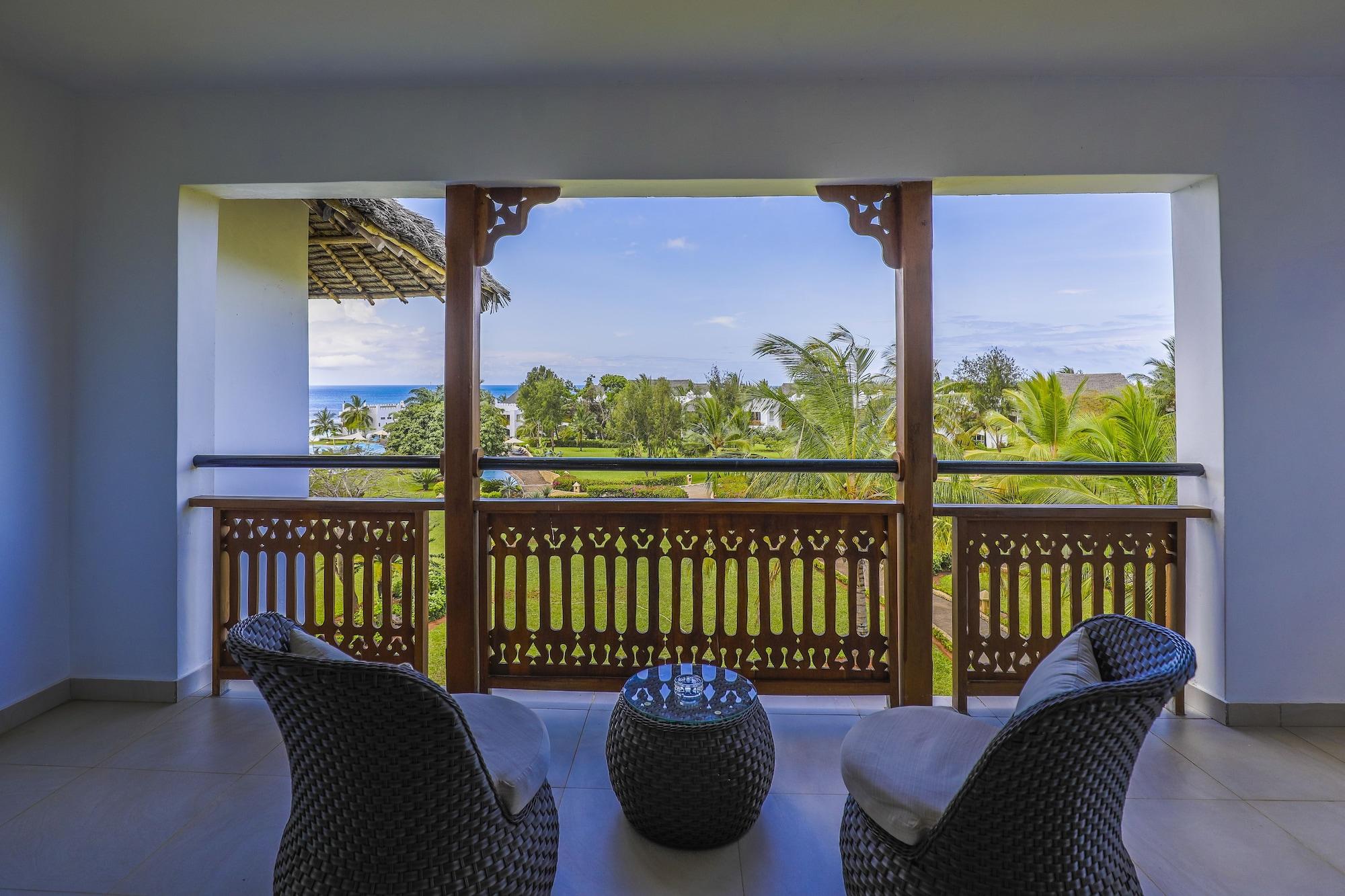 Royal Zanzibar Beach Resort Nungwi Esterno foto
