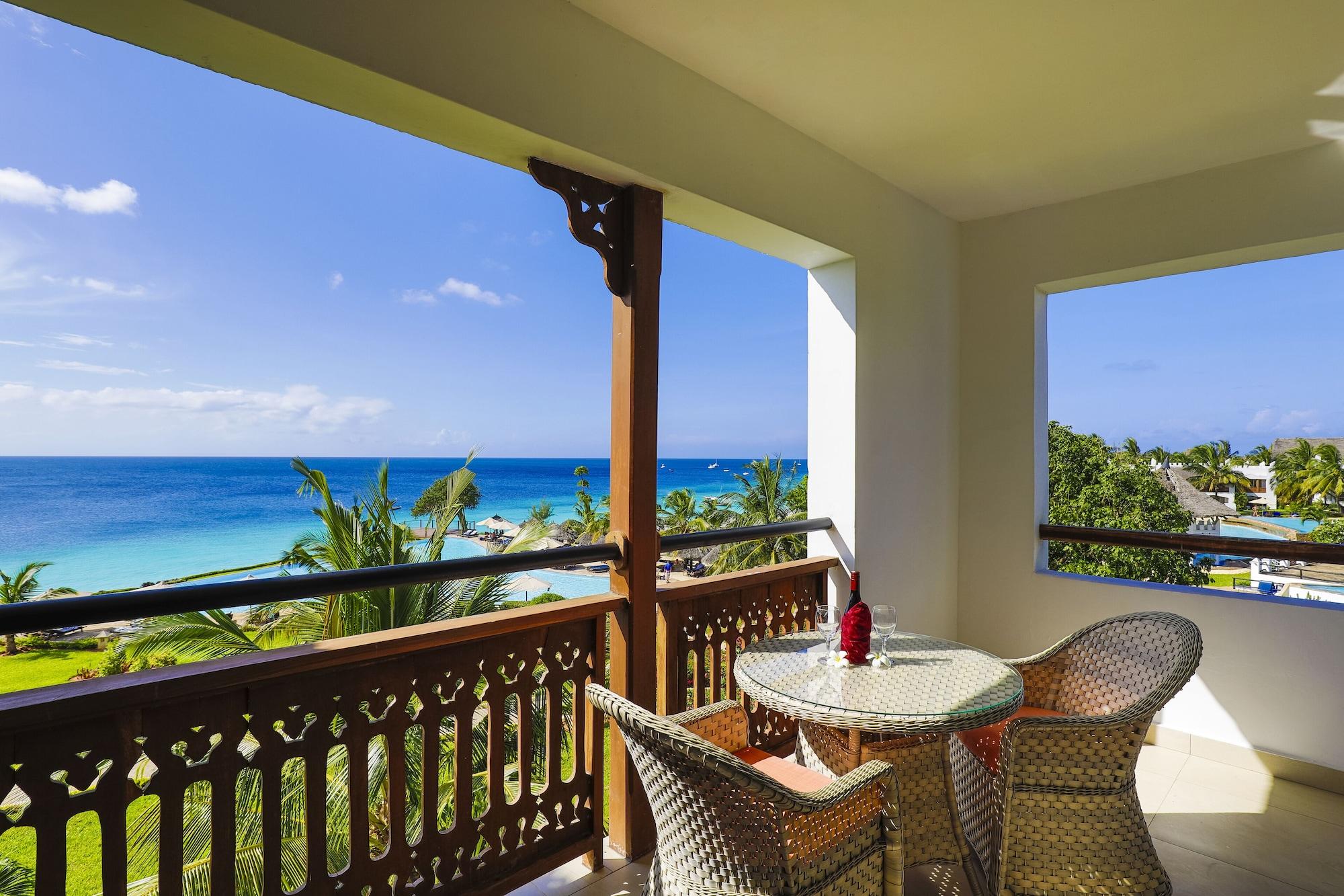 Royal Zanzibar Beach Resort Nungwi Esterno foto