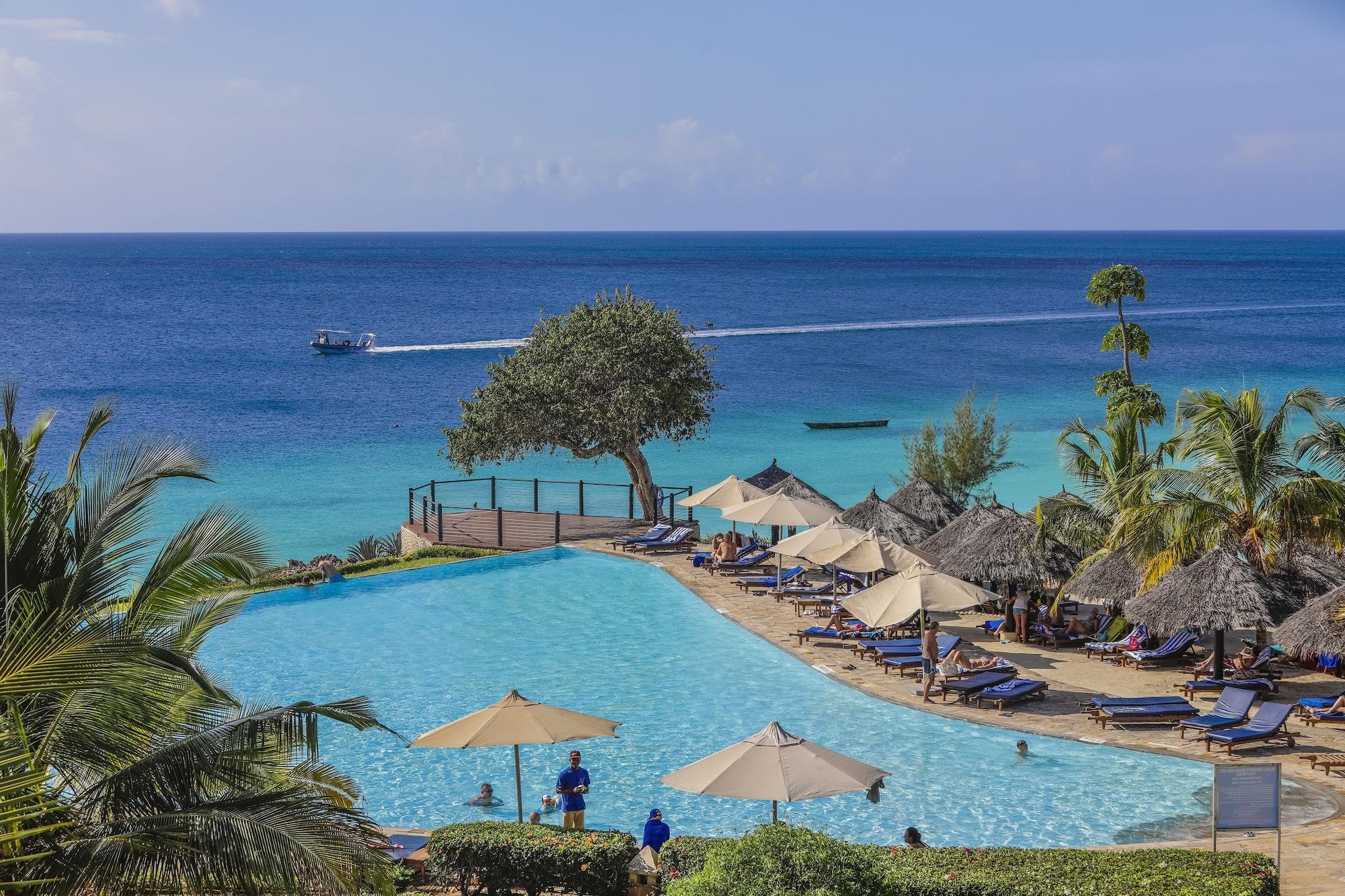 Royal Zanzibar Beach Resort Nungwi Esterno foto