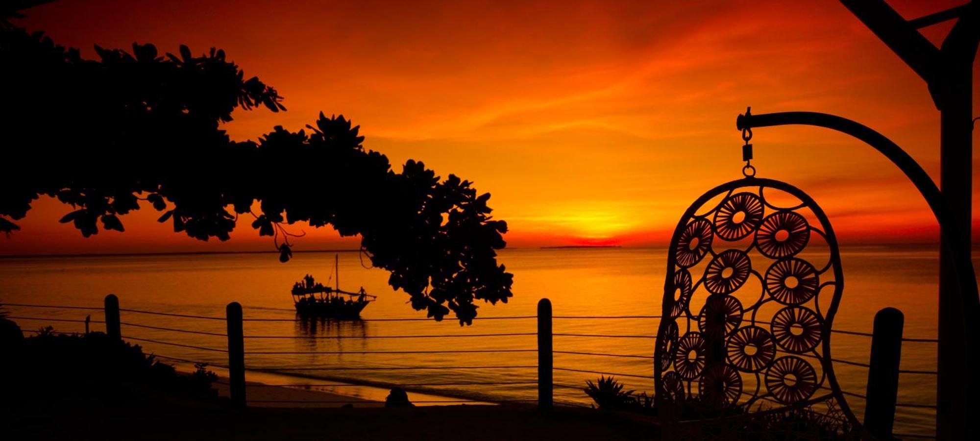 Royal Zanzibar Beach Resort Nungwi Esterno foto