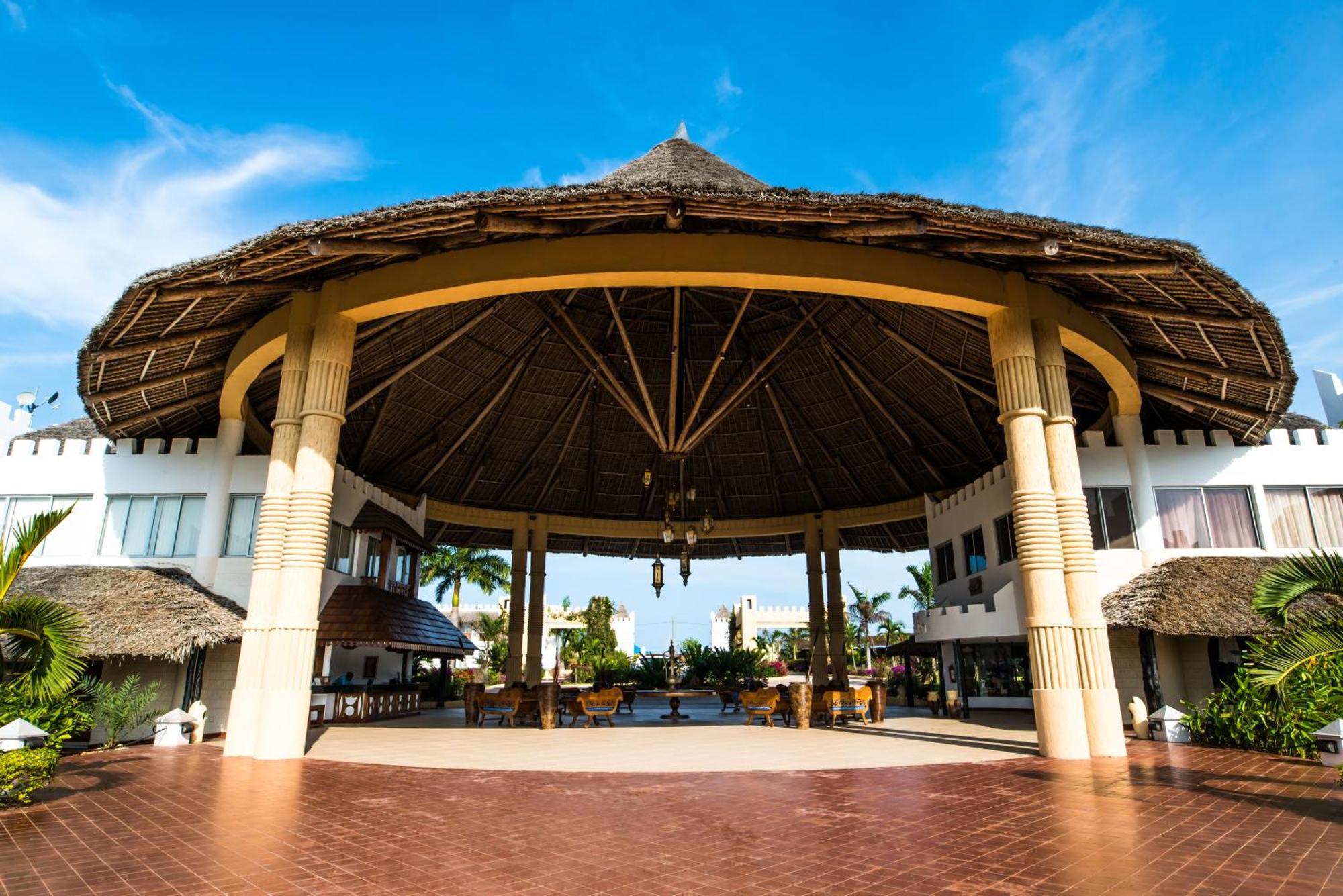 Royal Zanzibar Beach Resort Nungwi Esterno foto